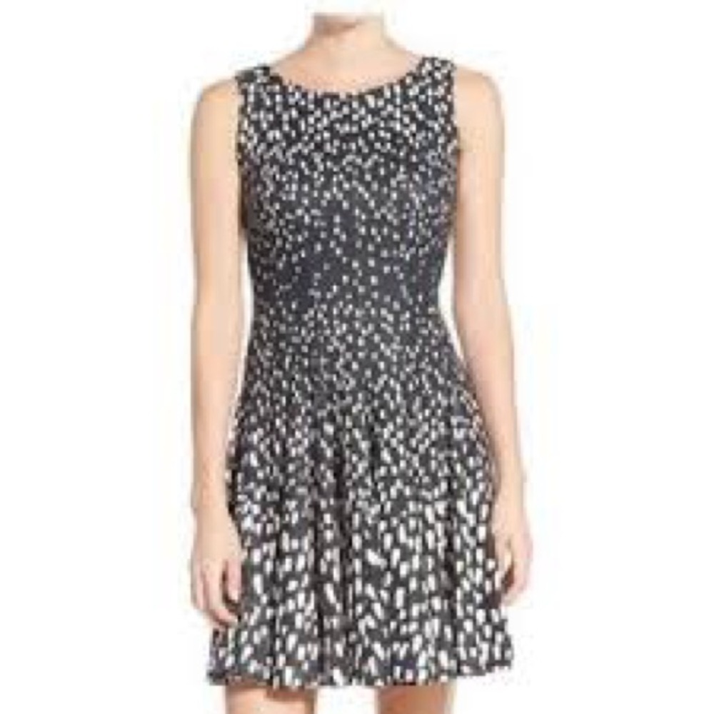 👗Eliza J Black and White Patterned Mini Dress- NWOT